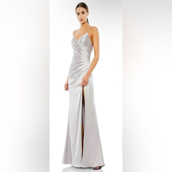 Mac Duggal Ieena NWT Elegant Silver Platinum Satin  Maxi Evening Gown Size 2 - Picture 1 of 13